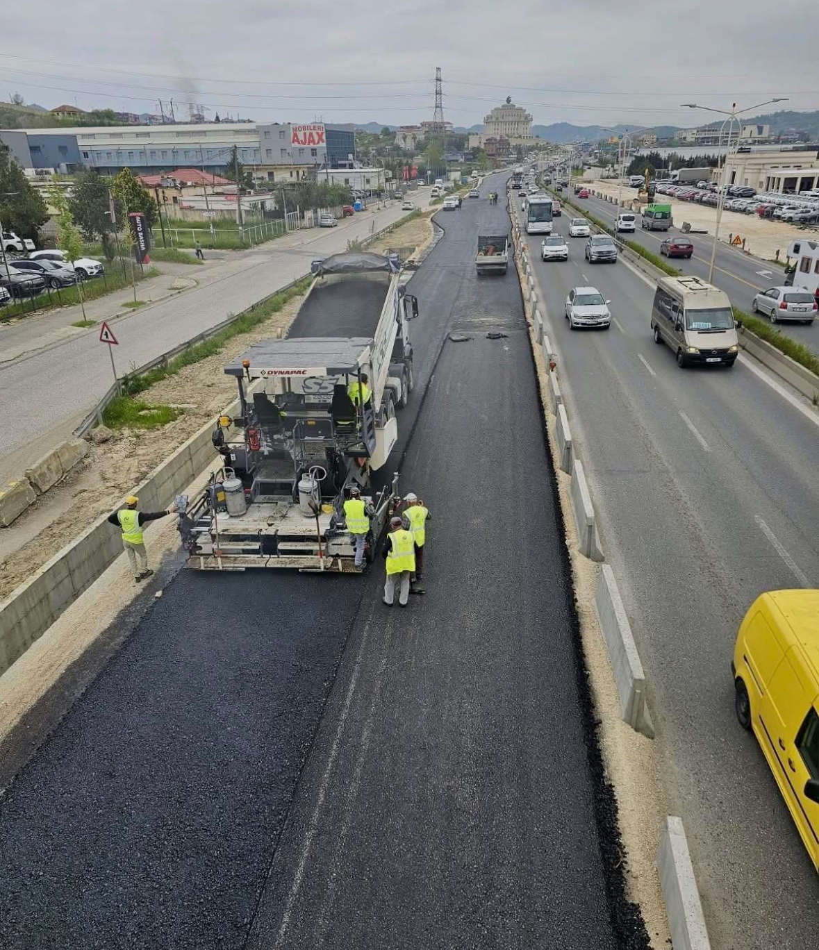 Nis riparimi i rrugës Vorë–Ura e Dajlanit, bllokim i përkohshëm i qarkullimit në disa segmente