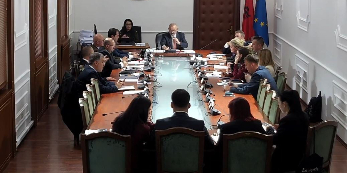 Komisioni i Ligjeve shpall sërish vakancën për Avokatin e Popullit, opozita kundër