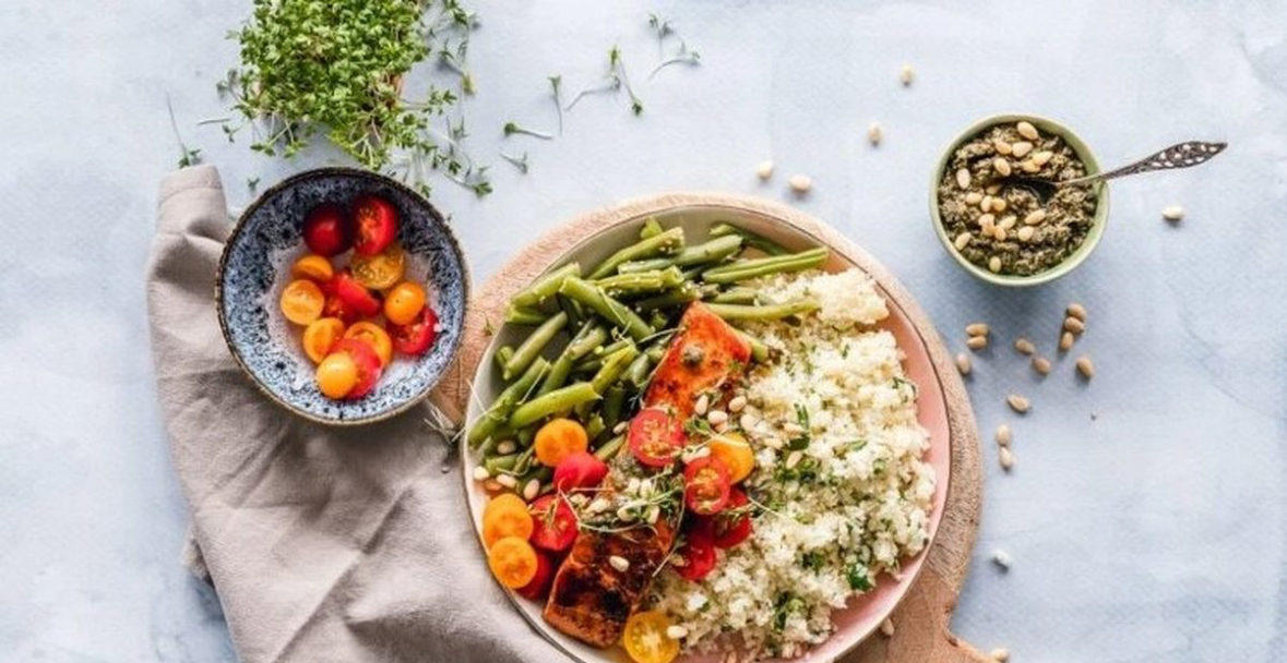 Ju lehtësojnë shqetësimet, zbuloni ushqimet më të mira kundër simptomave të reumatizmit 