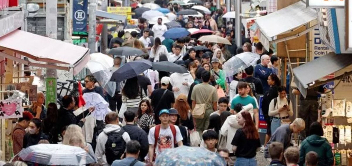 Shpërthen gripi në Japoni/ Mbyllen mbi 100 shkolla, rikthehen maskat 