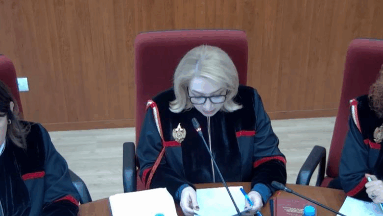 Rrëzohet kërkesa e Begajt: Dekreti për zgjedhjet në Tiranë do shqyrtohet në themel