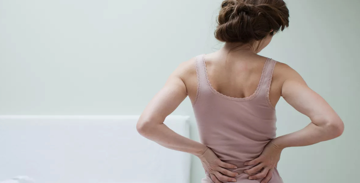 Dhimbja e mesit, një problem që prek shumicën e të rriturve. Çfarë rekomandojnë ekspertët 