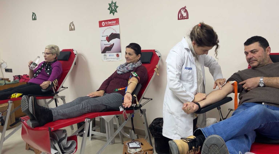 Ministria e Shëndetësisë propozon draft për sigurinë e dhurimit të gjakut dhe indeve