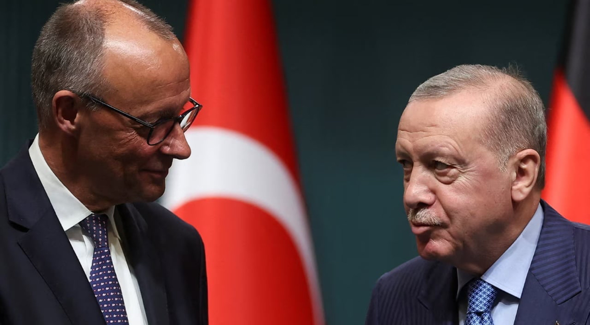 Erdogan-Merz përplasen për Gazën/ Debati në publik, presidenti turk: Pse nuk e sheh Gjermania gjenocidin e Izraelit?