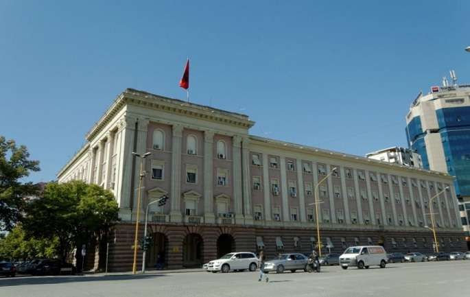 Kërkesa e opozitës për shkarkimin e Peleshit, mblidhet të hënën Këshilli i Legjislacionit