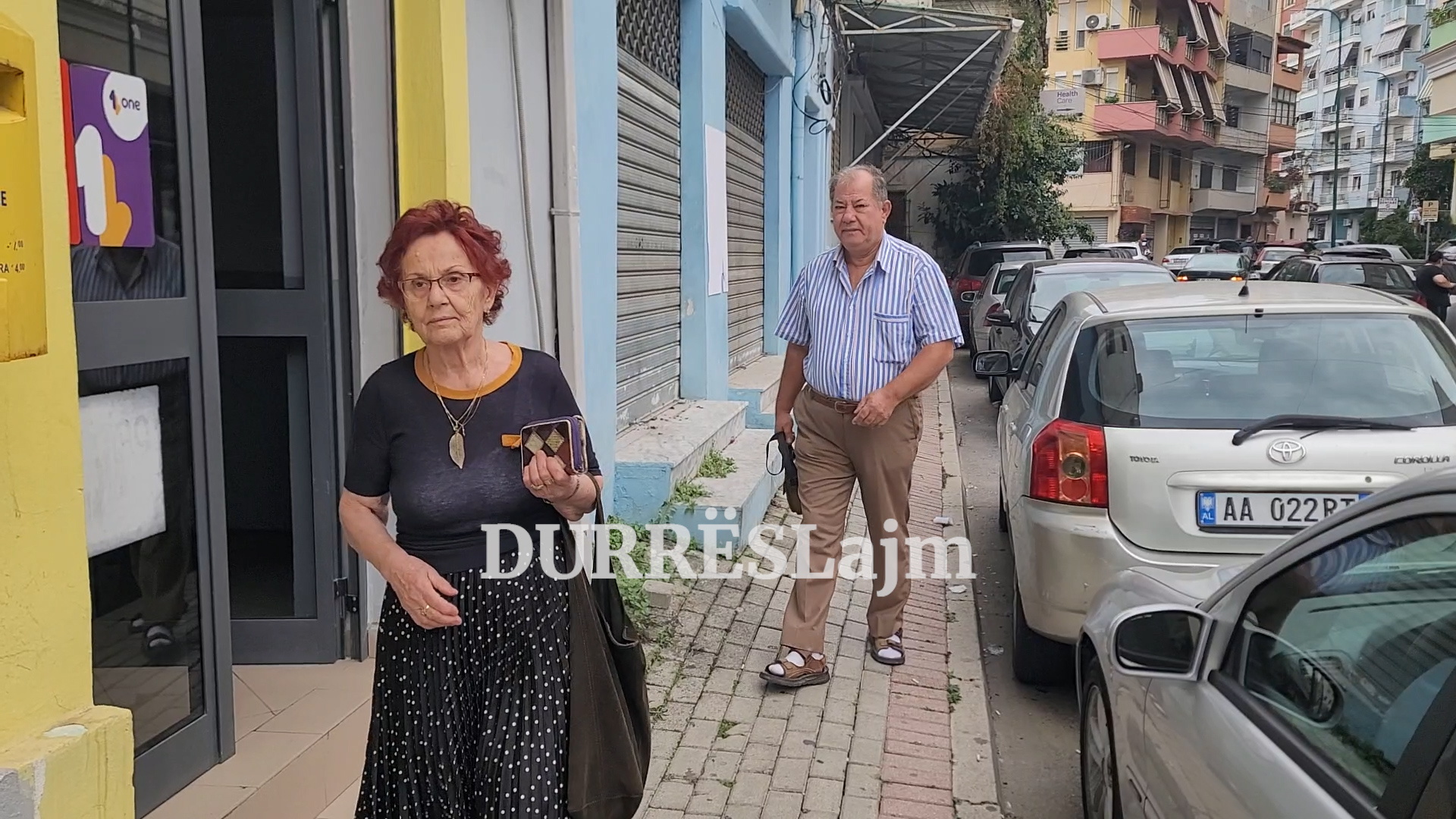 Dita Ndërkombëtare e të moshuarve në Durrës, pensionisti: Na dhanë 4 bukë! (VIDEO)