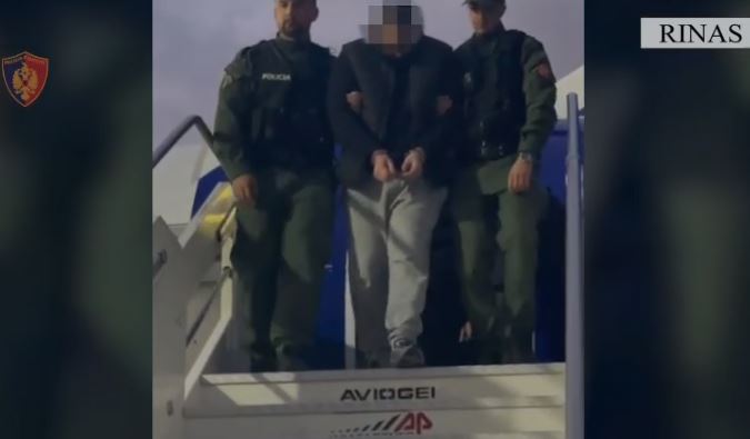 I dënuar me 16 vite burg për vjedhje me armë, ekstradohet nga Greqia 39-vjeçari