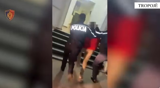 Kanabis nga Shqipëria në Kosovë! Arrestohet 25-vjeçari në Tropojë, e pëson edhe nëna të riut