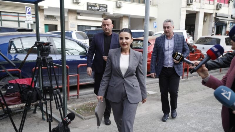 Balluku del nga SPAK, ja çfarë deklaroi për gazetarët