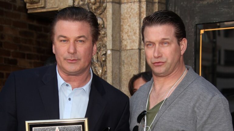 Përfshihen në aksident aktorët e njohur të Hollivudit, makina e tyre u përplas me…