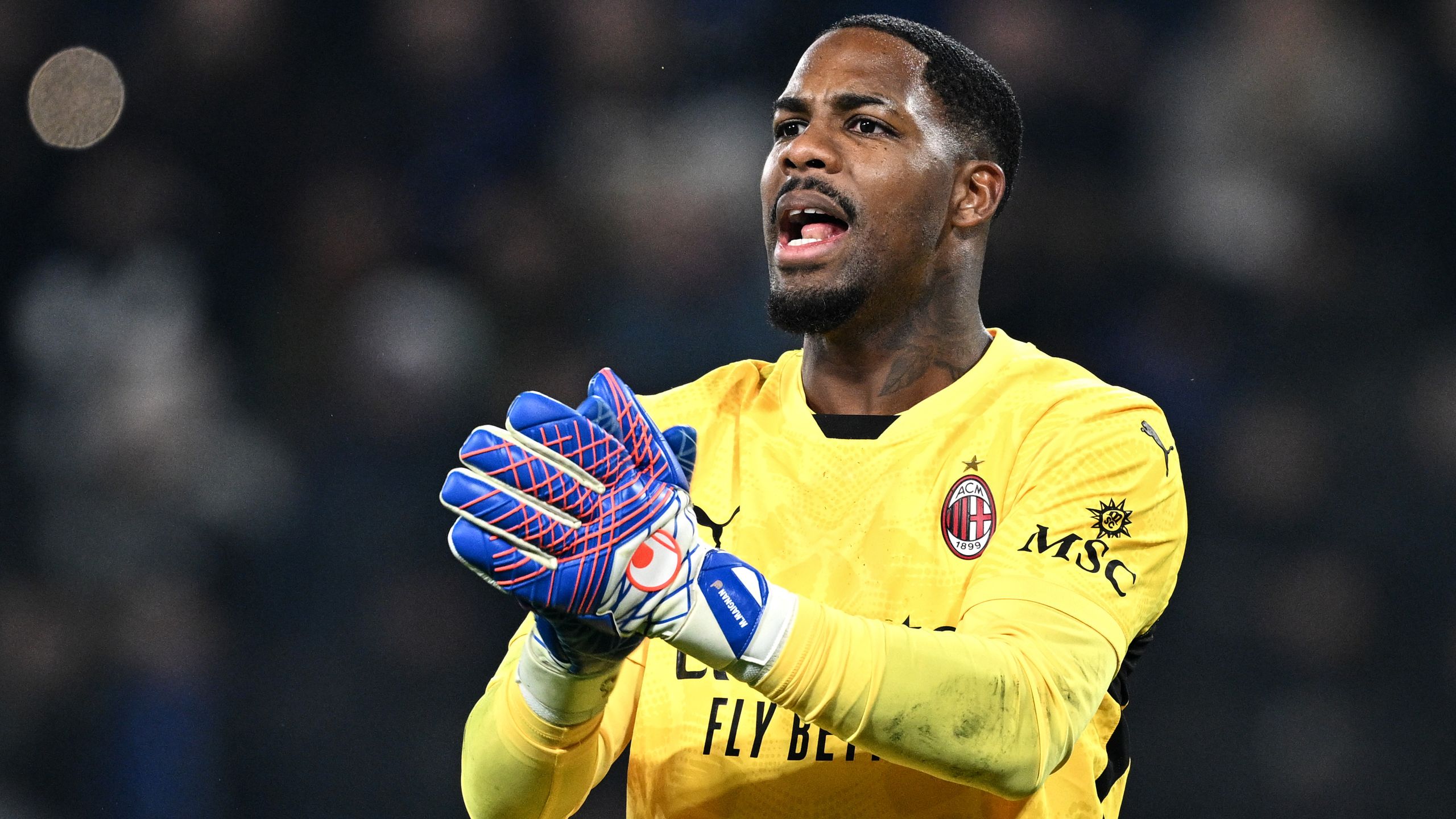 Bayerni kërkon pasardhësin e Neuer, në shënjestër portieri i Milanit