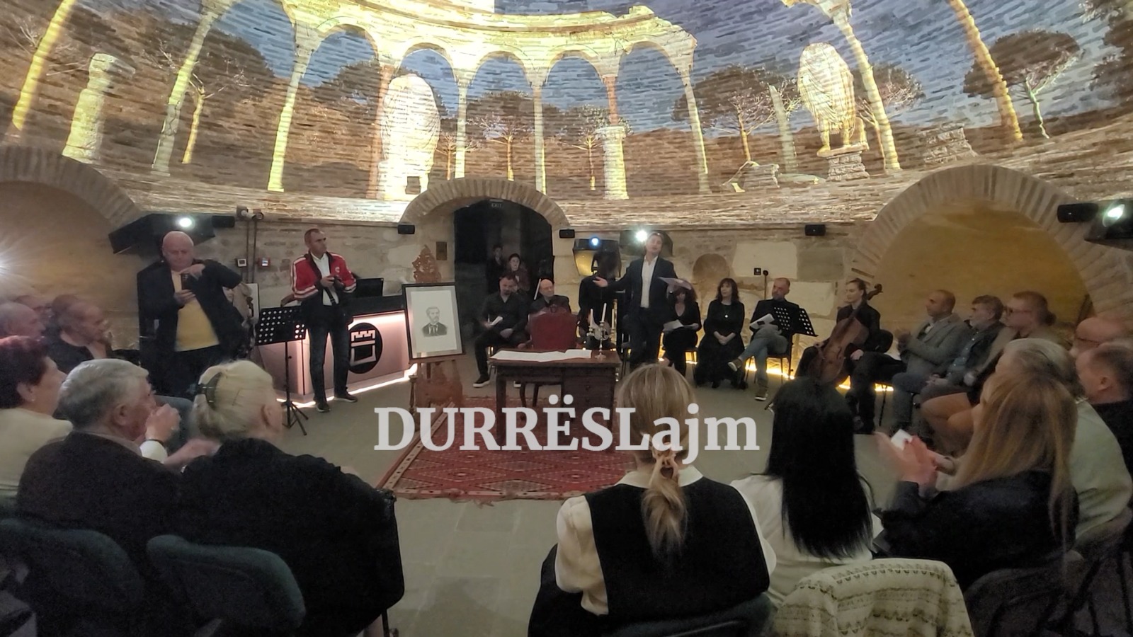 Durrës, një mbrëmje letraro-muzikore me rastin e 125-vjetorit të ndarjes nga jeta të Naim Frashërit (VIDEO)