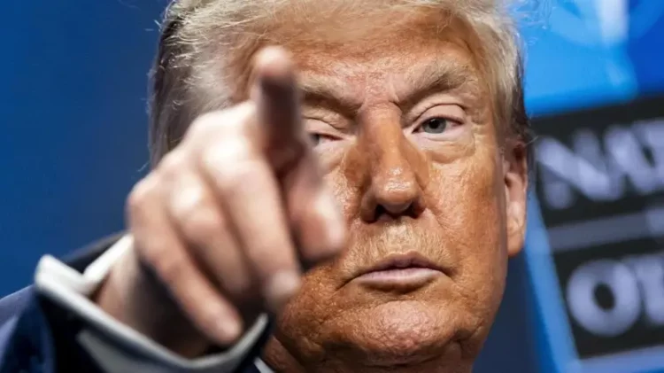 Trump autorizon CIA-n për operacione në Venezuelë