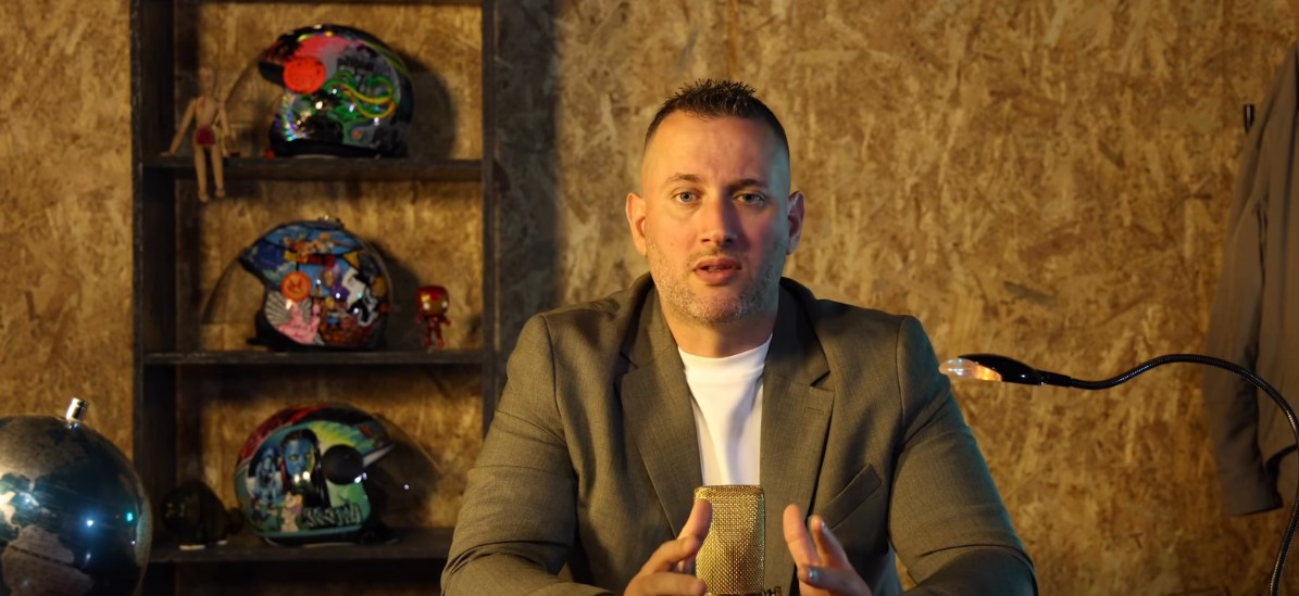 “Çdo qytetar i Tiranës humb 1 orë në ditë në trafik”- Florjan Binaj: Nëse rregullojmë këtë problem, do të kalojmë më shumë kohë pranë fëmijëvë tanë