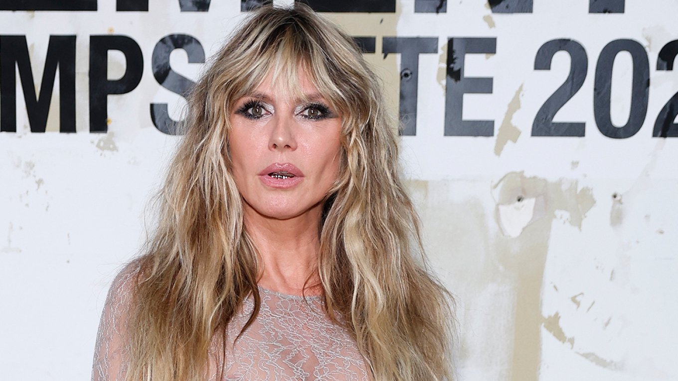 Heidi Klum nuk i lë vend imagjinatës, shfaqet me një fustan transparent në Javën e Modës në Paris