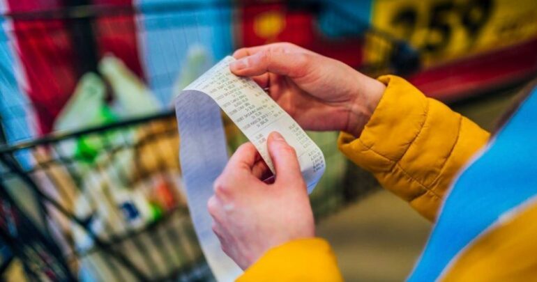 40 për qind e të ardhurave mujore të familjeve shqiptare shkojnë për ushqime