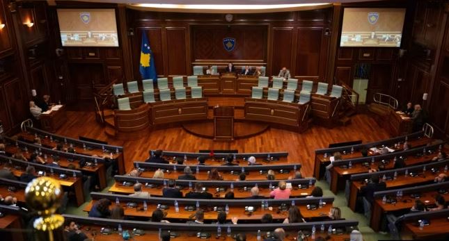 Analiza e REL: Çfarë ndodh nëse Kosova nuk e miraton në kohë buxhetin e vitit të ardhshëm?