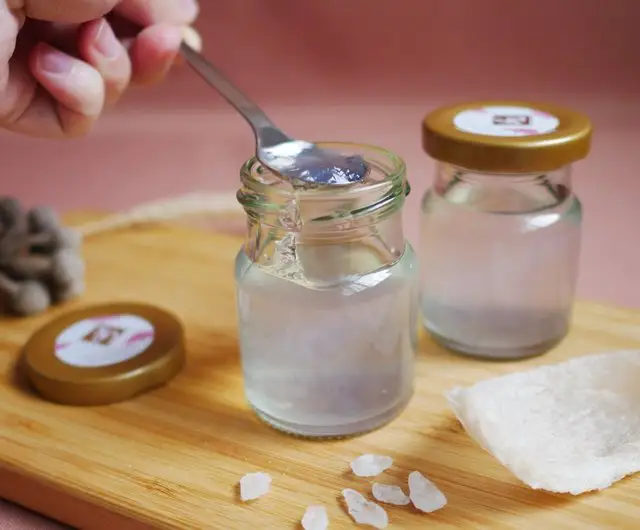 Trendi i momentit: Vajzat aziatike konsumojnë “pështymën e zogjve” për lëkurë perfekte