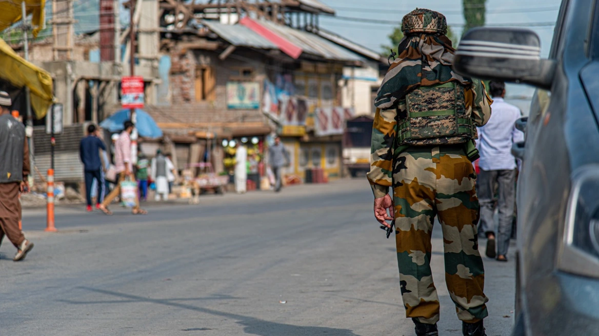 Afganistani dhe Pakistani zgjatin armëpushimin, palët mblidhen në Katar për bisedime