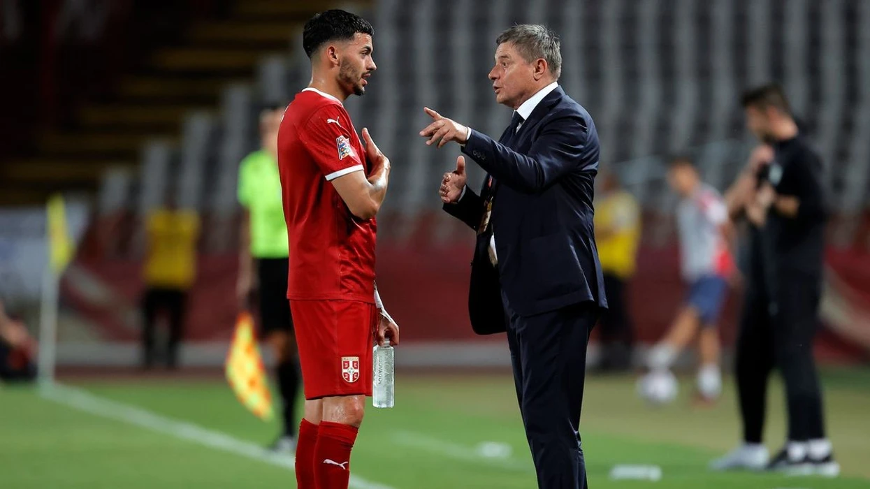 Pas humbjes ndaj Shqipërisë futbollisti serb shpërthen ndaj trajnerit Stojkovic: Ti je tradhtar