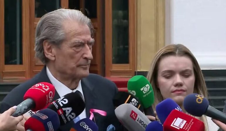 Berisha tregon ‘prapaskenat’: Ramën e detyruan që të mos marrë pjesë në protestën e UÇK-së