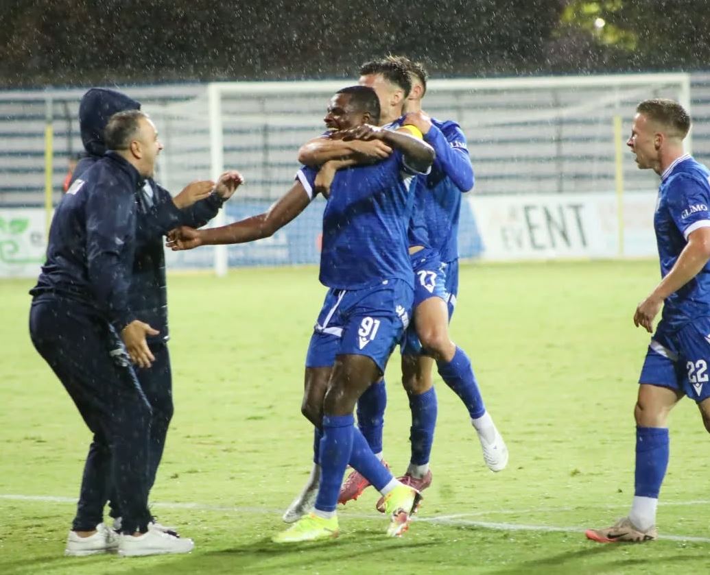 Votlai: E merituam fitoren, Teuta ekip me karakter