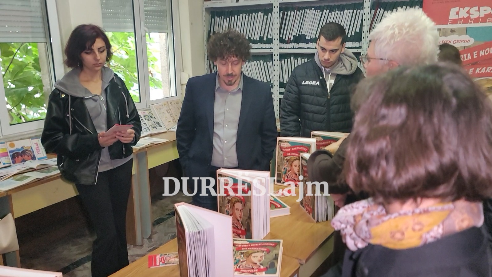 Studimi shkencor “Historia e novelës grafike dhe e karikaturës” i autorit Oltsen Gripshi promovohet në Durrës (VIDEO)