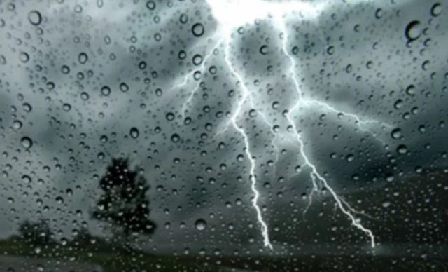 Situata nga moti i keq/ Ministria e Mbrojtjes: Janë evakuuar disa familje! Ja si paraqitet situata në qarqet e vendit