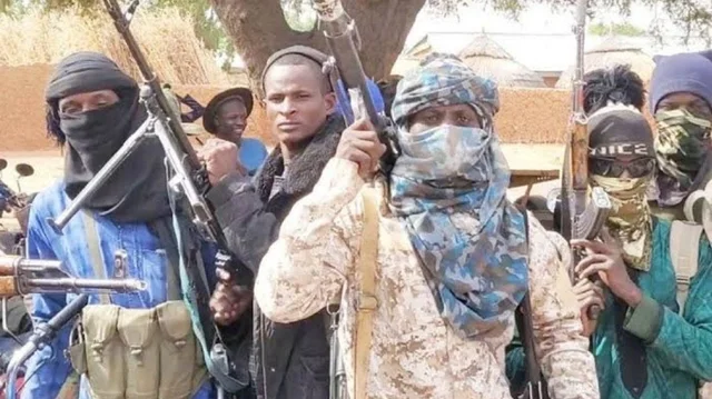 Ngjarje e rëndë në Nigeri/ Disa persona të armatosur rrëmbejnë 25 nxënëse në një konvikt, një viktimë dhe një i plagosur 