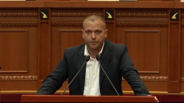 Ndalimi i hyrjes së gazetarit Artan Hoxha në Greqi, Ardit Bido kërkesë Ministrisë dhe ambasadës greke: Të publikohen arsyet ligjore të shpalljeve non grata