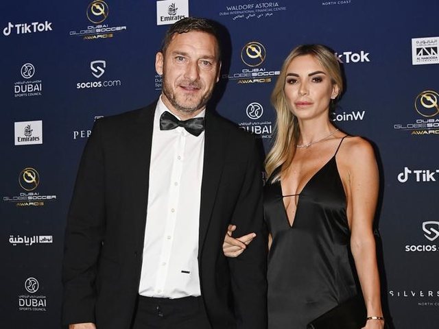 Francesco Totti dhe Noemi Bocchi nën hetim, lanë vetëm në shtëpi fëmijët e mitur