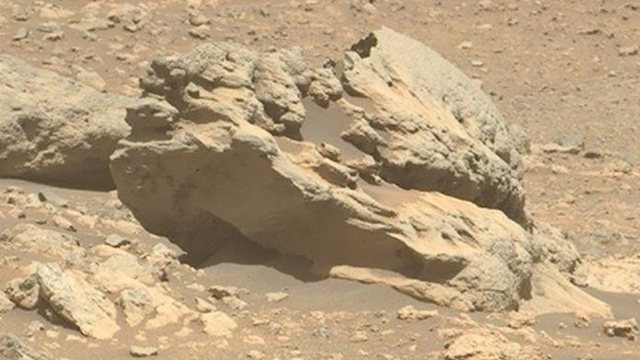 NASA zbulon një gur në Mars që nuk i përket atij planeti