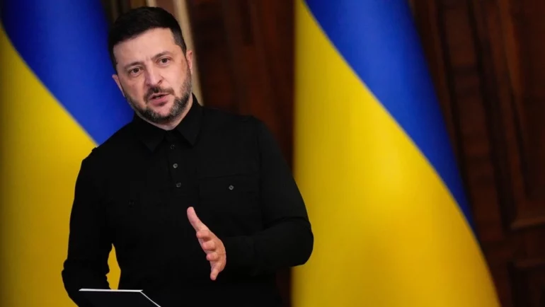 Ukraina i thotë “po” propozimit të Trump për paqen, Moska mbetet e palëkundur