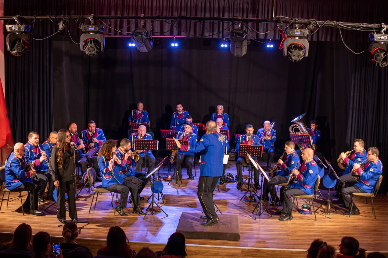 Festat e 28-29 nëntorit/ Qendra Kulturore Durrës shfaq koncertin “Dua më shumë Shqipërinë”