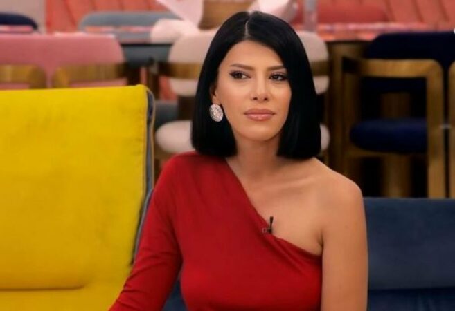 Gazetarja rrëfehet mes lotësh për aksidentin e rëndë: Doja vetëm të vija këmbët në tokë përsëri