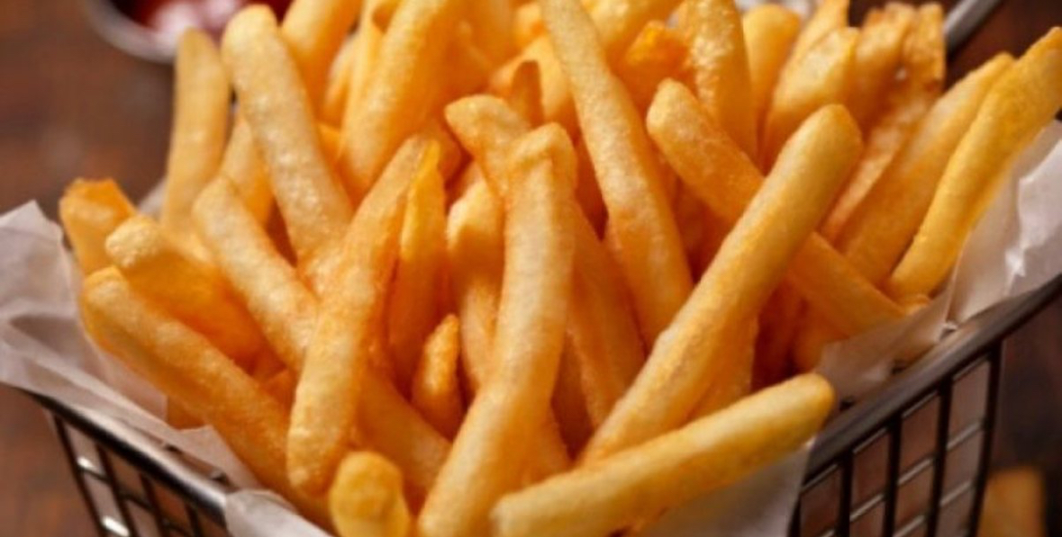 Ushqimet e skuqura të shkurtojnë jetën! Dëmi që i shkaktojnë shëndetit 