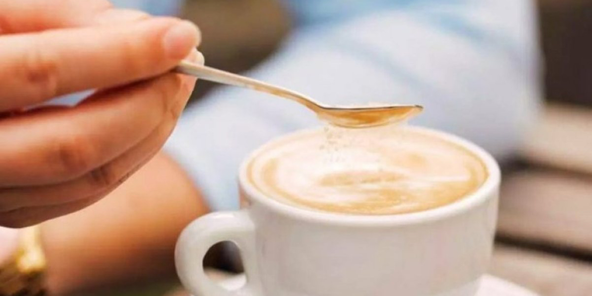 Sa sheqer duhet t’i hidhni kafes dhe kujdesi që duhet të tregoni 