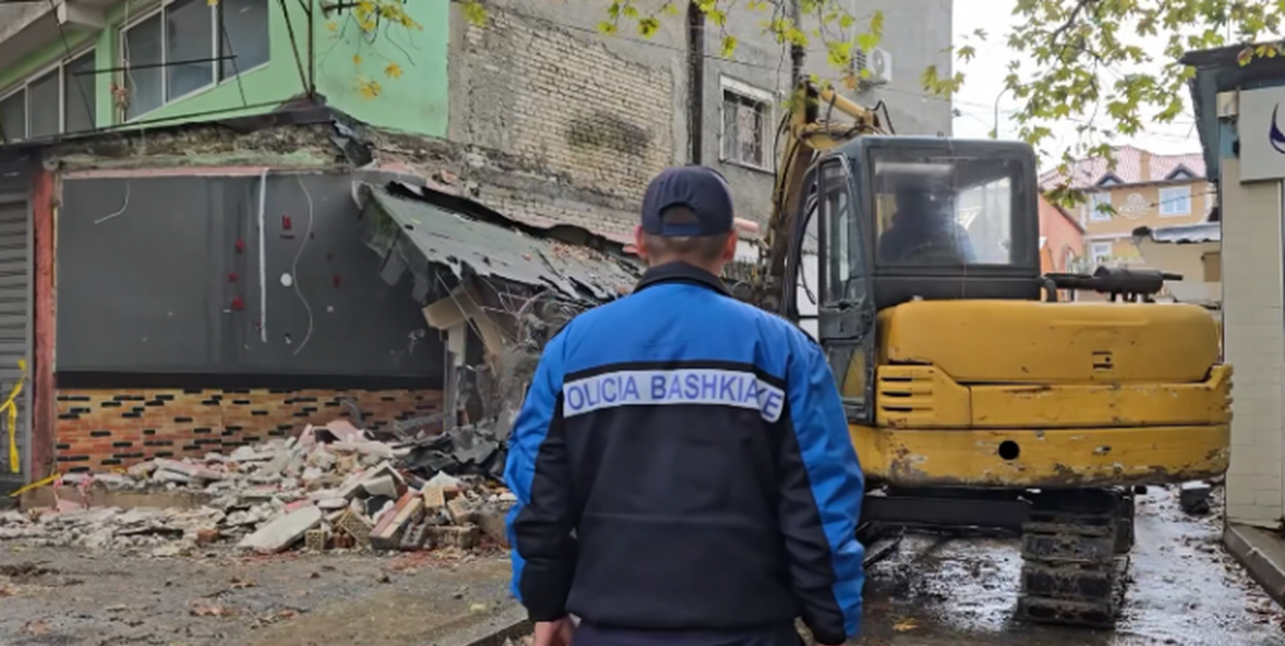 Rama publikon pamje nga aksioni për lirimin e hapësirave publike: S’ka pushim