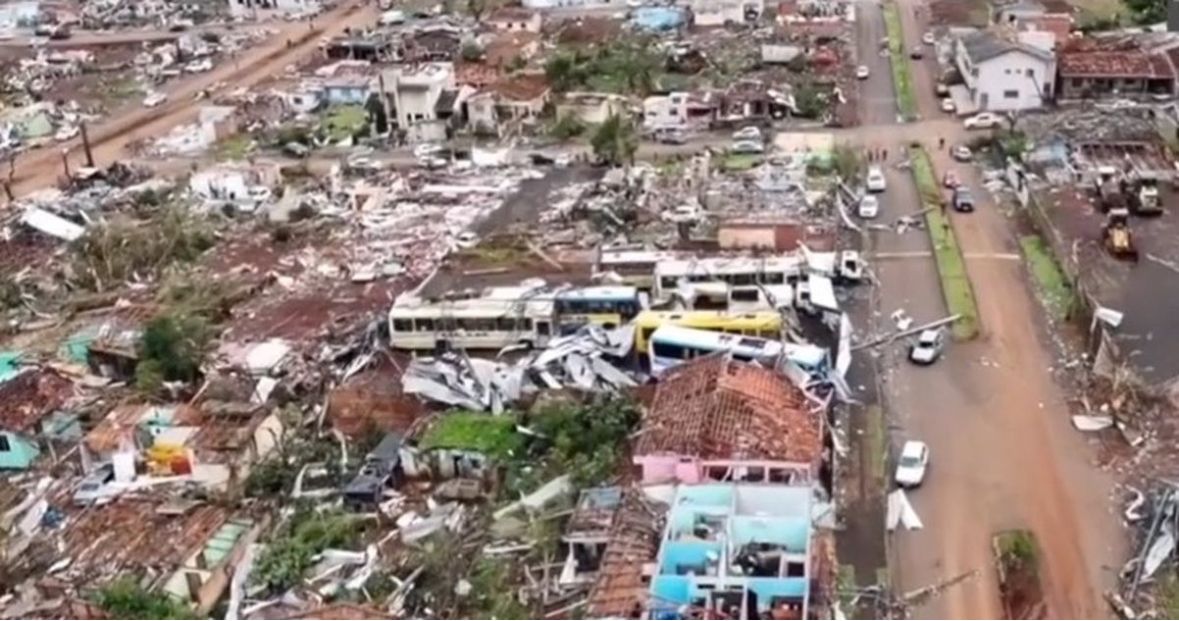 Tornadoja shkatërron qytetin brazilian, 6 viktima dhe mbi 400 të plagosur 