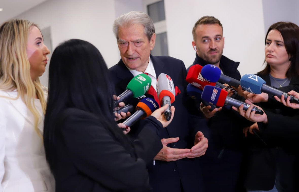 “Vendim i prerë, do rikthejmë Parlamentin…”, Berisha flet pas mbledhjes së PD-së