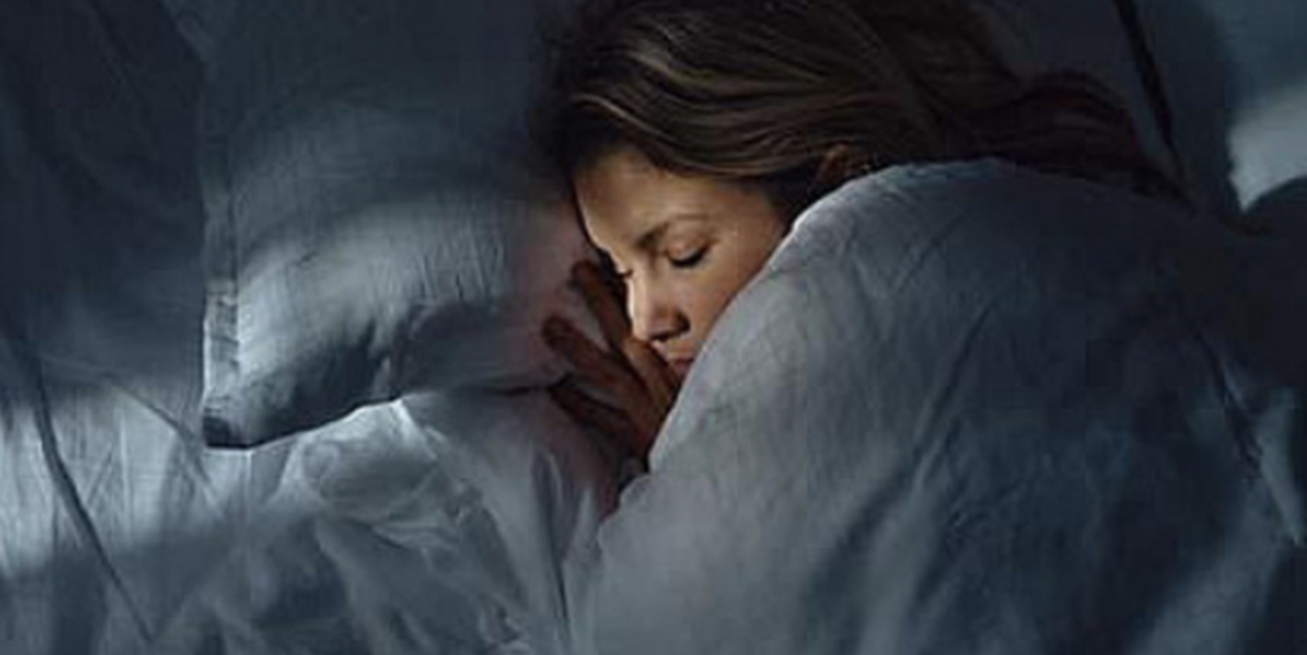 Këshilla: Ja pse të flesh pa të brendshme është një ide e mirë… 