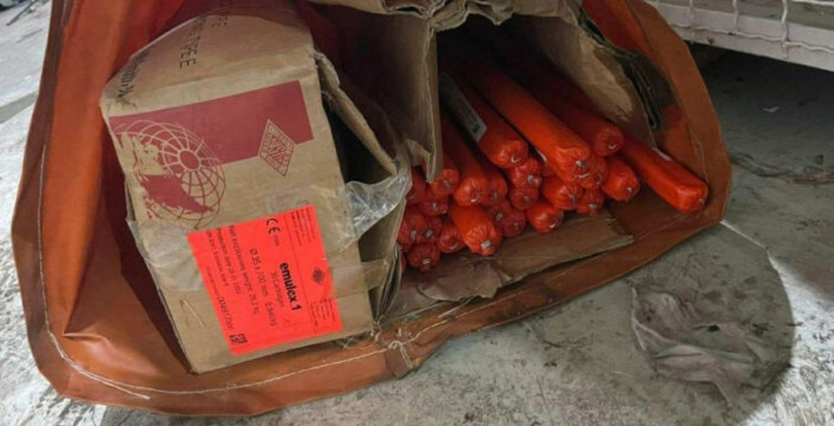 Zbulohen 300 kilogramë eksploziv në doganën e Kosovës, ishin fshehur në bagazhin e furgonit 