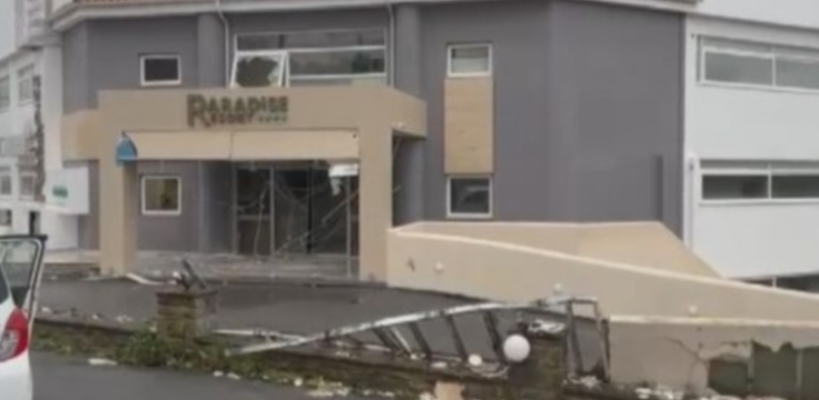 Greqia &#8220;pushtohet&#8221; nga tornado &#8216;Adel&#8217;, ndërpritet energjia elektrike në disa zona dhe dëmtohen banesat 