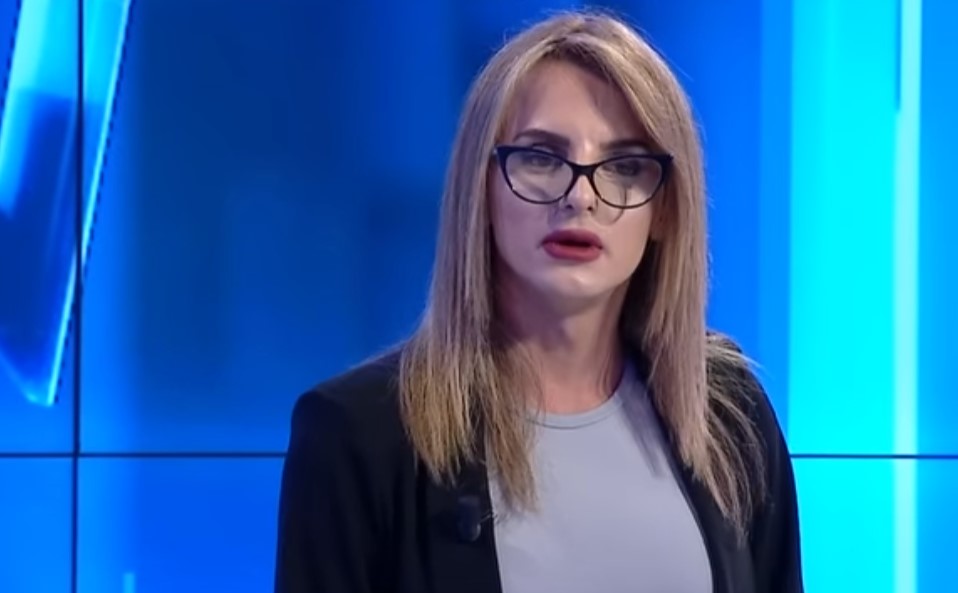 &#8220;Në Durrës u njoha me komunitetin&#8221;/ Transgjinorja akuza ndaj LGBTQ+: Më futën me 4 meshkuj në dhomë, më mbajtën pa dëshirë