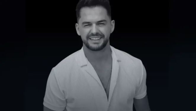 Ishte në koncert dhe nuk u ndje mirë/ Zbardhen detaje nga vdekja e papritur e këngëtarit Shpat Kasapi