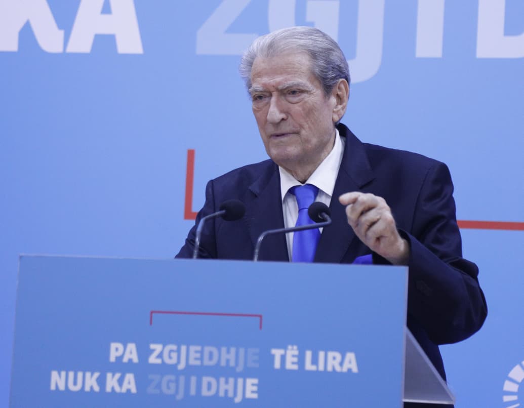 Berisha njofton protestë ditën e hënë para Kryeministrisë