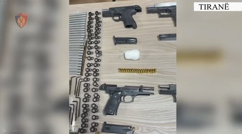 EMRI/ Furnizonte grupet kriminale me armë zjarri, arrestohet 46-vjeçari