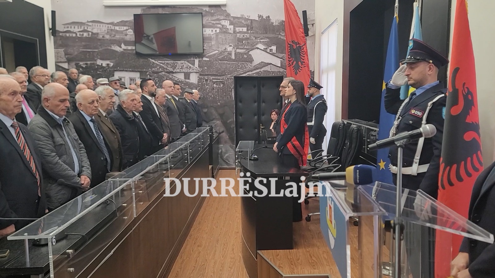 Durrësi përkujton 14 nëntorin 1944, ditën e çlirimit të qytetit (VIDEO)