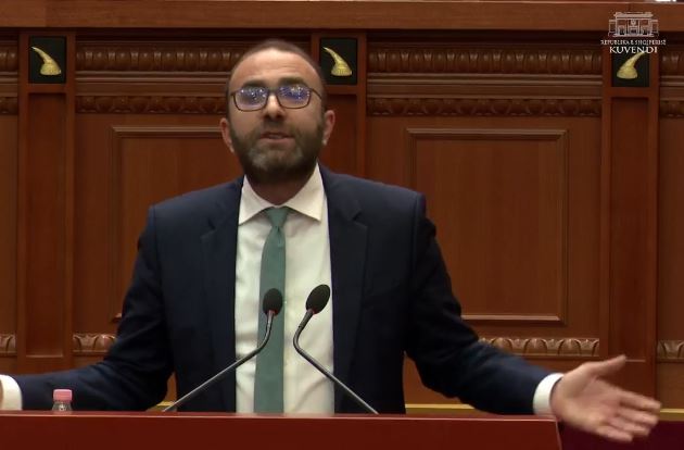 Bardhi i kthehet Ramës: Çfarë të detyron që të bësh avokatin e të pandehurës së SPAK që vodhi fondet publike?