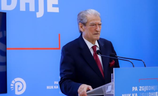 Gonxhja e paralajmëroi me padi pas deklaratave të tij, Berisha: Do t’i nxjerr dhjetëra dëshmitarë!